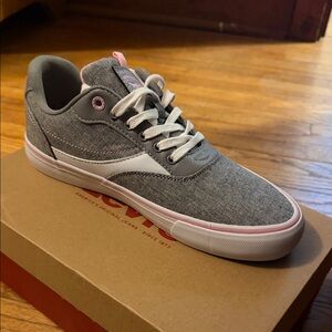 Levi's Gray and Pink Sneakers